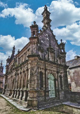 Saint-Thégonnec, Beinhaus