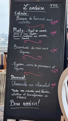 Restaurant im Hotel Ty Ys in Audierne, Gastraum und Meerblick
