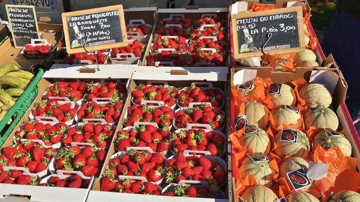 Markt am Donnerstag in Pont l' Abbé, Pays Bigouden, Bretagne