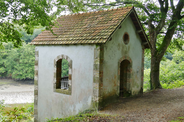 Le bois de Suguensou, der Wald von Suguensou, Audierne, Goyen, altes Bade- und Teehaus Cap Sizun
