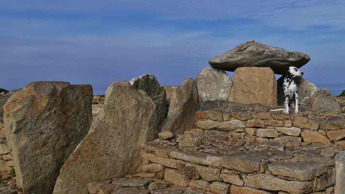 Cap Sizun, Bucht von Audierne, Menez Dregan, Megalithen, Menhire