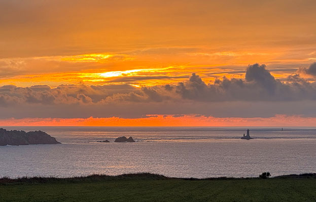 Ferienhaus Ker Armor, Plouhinec, Sonnenuntergang über der Bucht von Audierne