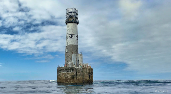 Leuchtturm Ar-Men, die Hölle der Höllen, im Atlantik hinter der Île de Sein