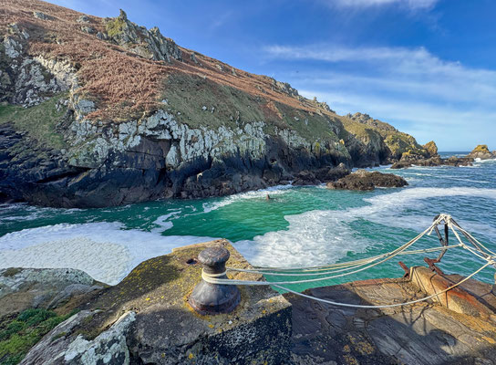 Cap Sizun, Pointe de Penharn, GR 34, Landschaft, Küstenwanderweg, Schutzhafen Heign Ar Hass, Klippen