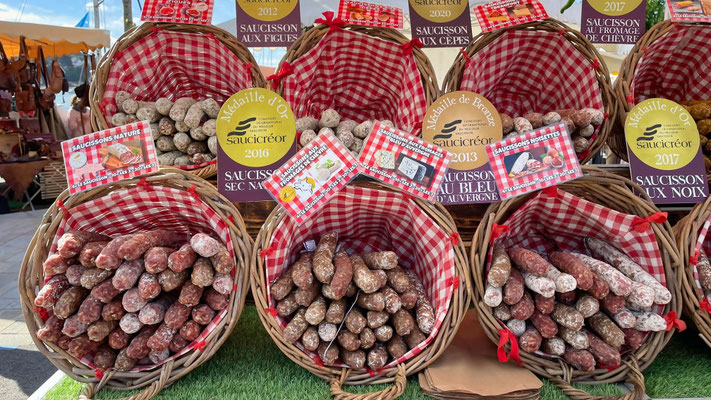 Szenen vom Markt in Audierne, Cap Sizun, Finistère, Bretagne