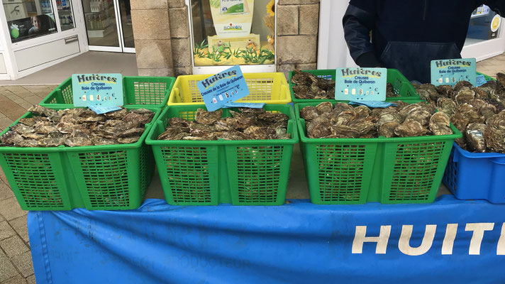 Szenen vom Markt in Audierne, Cap Sizun, Finistère, Bretagne
