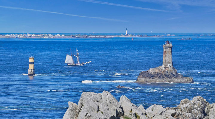 Bucht von Audierne, Cap Sizun, Plogoff, Pointe du Raz. Leuchtturm La Vieille