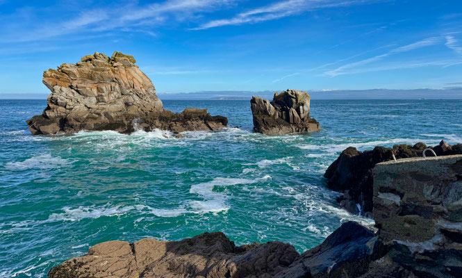 Cap Sizun, Pointe de Penharn, GR 34, Landschaft, Küstenwanderweg, Schutzhafen Heign Ar Hass, Klippen