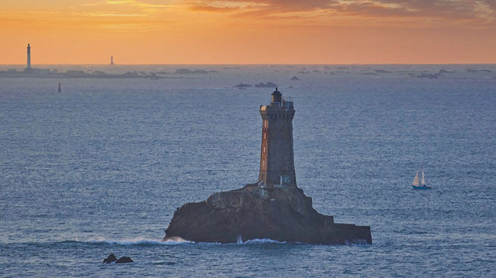 Bucht von Audierne, Cap Sizun, Plogoff, Pointe du Raz. Leuchtturm La Vieille