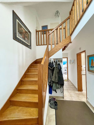 Flur und Eingangsbereich im geräumigen Ferienhaus Tal Ar Mor in Plouhinec, Finistère