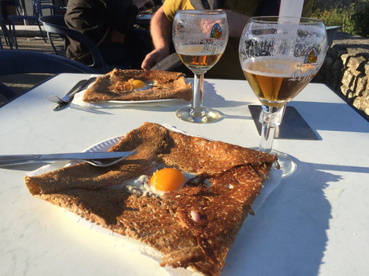 Pors Poulhan, Bar les Côtiers und Roulotte â Crêpes