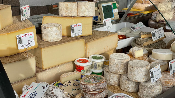 Szenen vom Markt in Audierne, Cap Sizun, Finistère, Bretagne