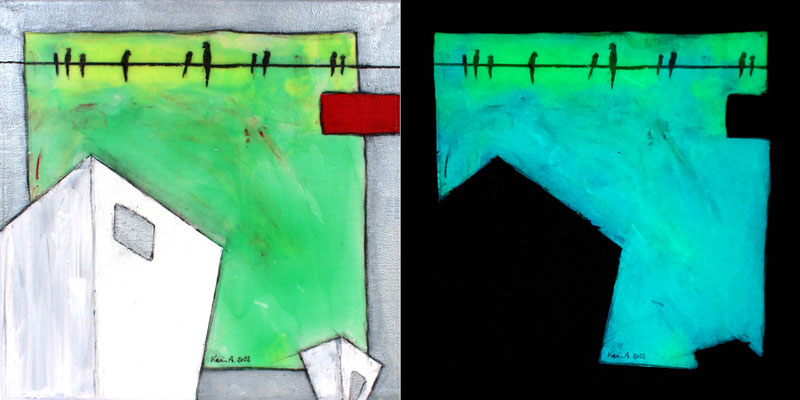 Karin Angerer | Die linke Bildhälfte zeigt das Bild bei Licht - Die rechte Bildhälfte zeigt die Leuchtkraft der flourescierenden Farbe im Dunkeln Illuminati (2) | 30 x 30 cm | Acrylic, fluorescent, aluminum (Schlag-Aluminium) on canvas | 2022 | b438