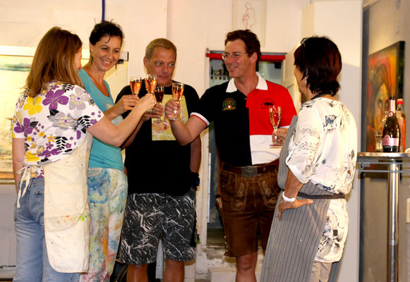 ART. Atelier Karin Angerer | Mal-Workshop für JGA, Geburtstagsparty oder kreativen Event | Feiert einen besonderen Tag mit einem kreativen Event, das Spaß macht und verbindet!