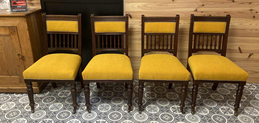 Chaises John FINCH & Co London Tissu Casal - Passepoil Houlès - Restauration tapisserie Le Garage à fauteuils - Ebéniste artisan d'art Olivier DUTOT