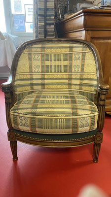 Fauteuil tonneau avant restauration