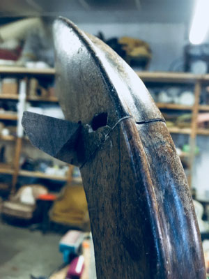 Chaise en bois de palissandre de style Louis Philippe greffe de bois restauration Uzès