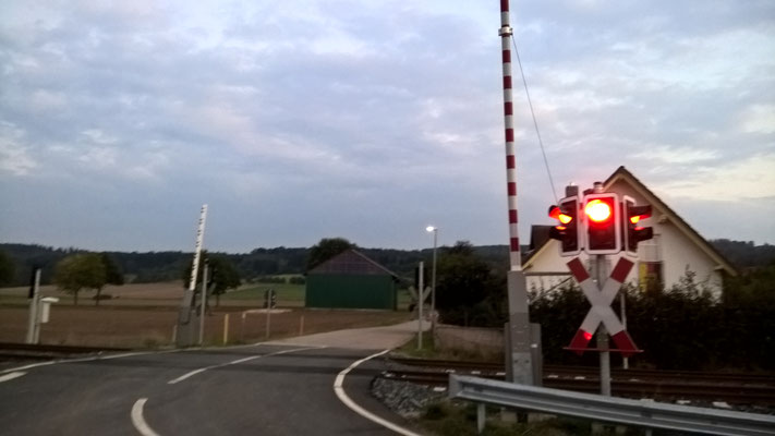 Schrankenposten Hockeln - Niedersachsen Bahninfo
