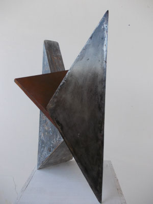 Triad, Dreiklang, steel, copper, wood  H 49 cm