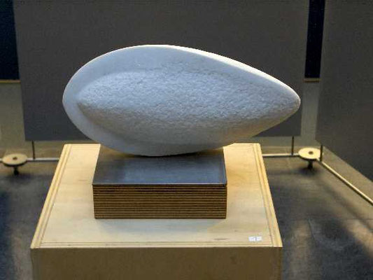 Beginning, marble 2001 L 23cm   (sold)