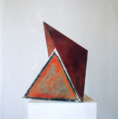 2 Tetrader , steel copper colour  2000 H 42 cm