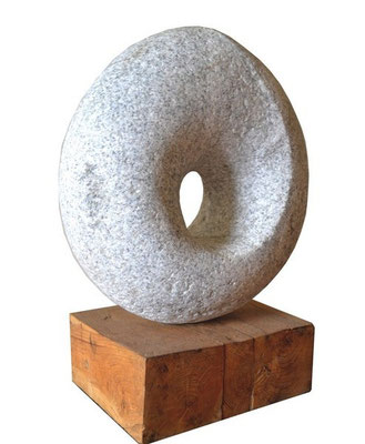 Whirl Wirbel,  Granit granite 2004 H 26cm