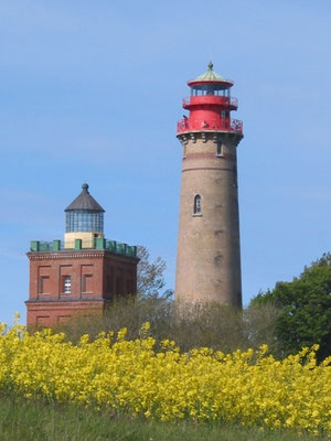 Rapsblüte am Leuchtturm und Schinkel Turm von Kap Arkona