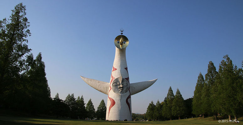 太陽の塔（五月晴れ）