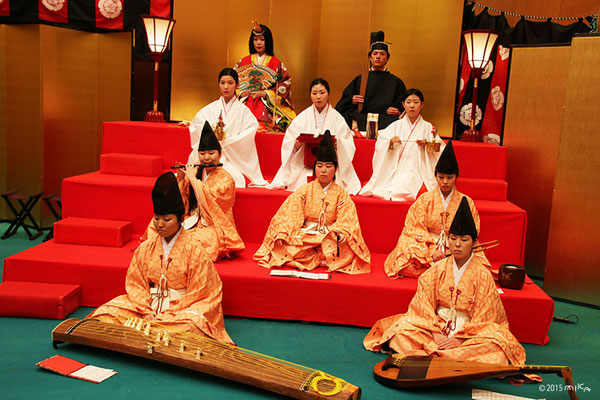 人雛のひな壇①（市比賣神社ひいな祭2015年）