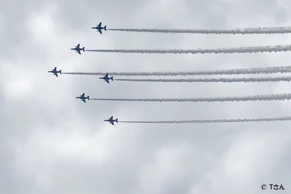 ブルーインパルス②（大阪関西万博 予行飛行）大阪府Tさん写真提供