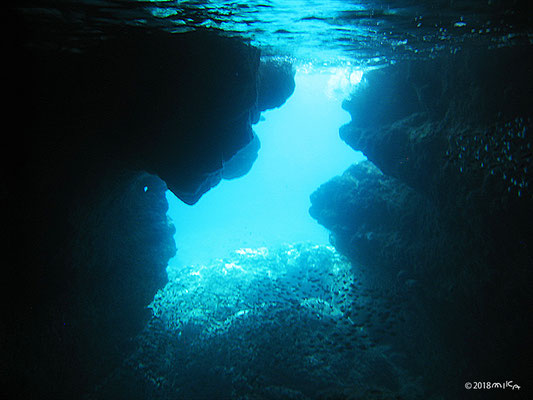 青の洞窟（伊良部島）