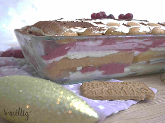 Klassisches Tiramisu mit Himbeeren und Spekulatius