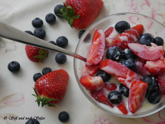 Erdbeere, Nachtisch mit Erdbeeren, Dessert, 