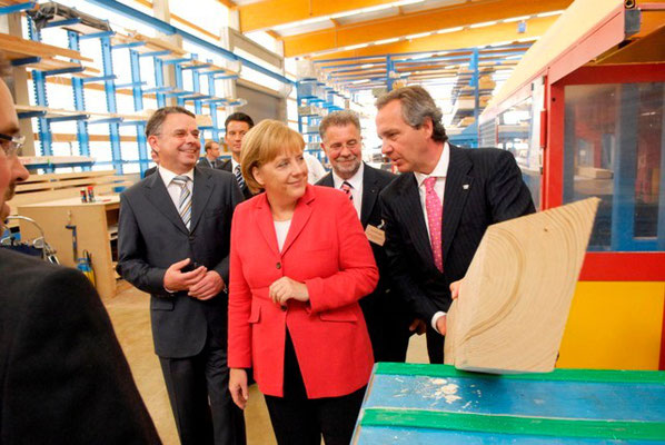 Angela Merkel in der Opitz Zukunftsfabrik