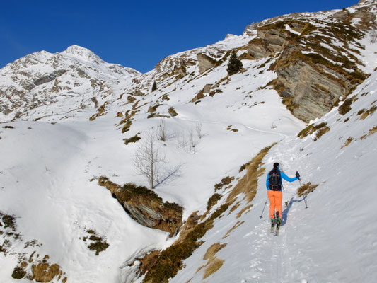 Frühlingskonditionen im Aufstieg