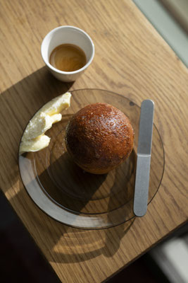 Portret van brioche in restaurant NOVA Kitchen & Bar in Eindhoven door Jordy Leenders van Axis Studio.