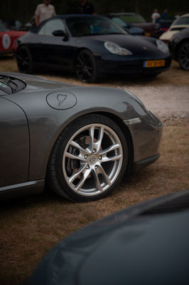 Puur Porsche Treffen 2023 op Aquabest in Best door Jordy Leenders - Porsche 911 Carrera