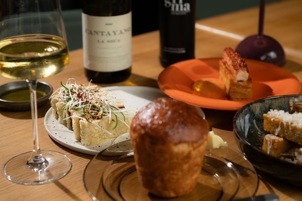 Octopus, truffel friet, eend en brioche van NOVA Kitchen & Bar door Jordy Leenders.