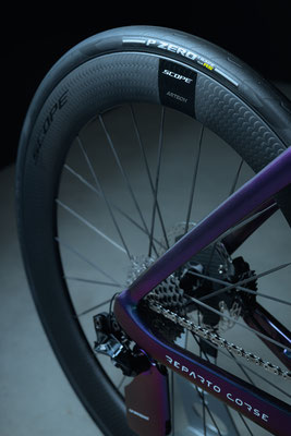 Bianchi Oltre Founder Edition bij Scholten Cycling in Dalen door Jordy Leenders uit Eindhoven met Nikon Z8.