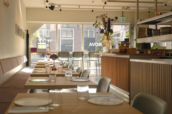 Restaurant aanzicht van NOVA Kitchen & Bar in Eindhoven door Jordy Leenders van Axis Studio.