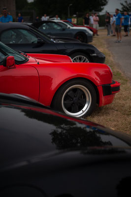 Puur Porsche Treffen 2023 op Aquabest in Best door Jordy Leenders - Porsche 911