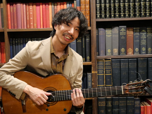福井さんのギターの素晴らしさをどう表現すればいいのでしょう。