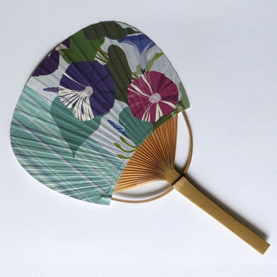 Eventail japonais Uchiwa fleurs grimpantes