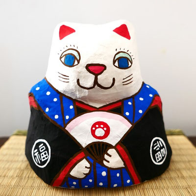 Figurine japonaise en papier mâché Maneki Neko bleu