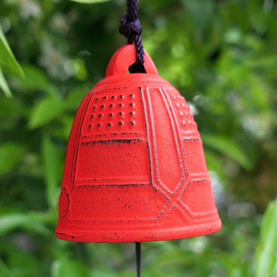 Cloche japonaise, carillon ou Furin Iwachu, fonte rouge