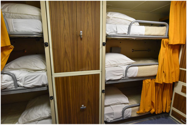 Une des cabines couchettes de l'équipage