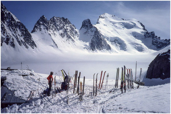Barre des écrins depuis le refuge des écrins