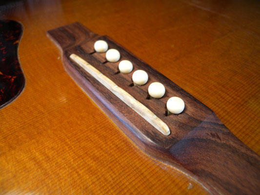 骨格が仕上がりいよいよブリッジの製作です。