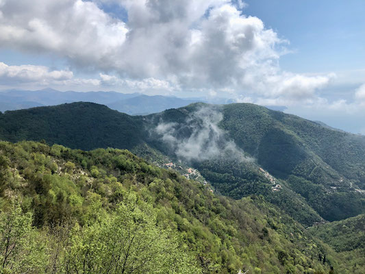 Aussicht vom Monte Zuccarello in Richtung Osten