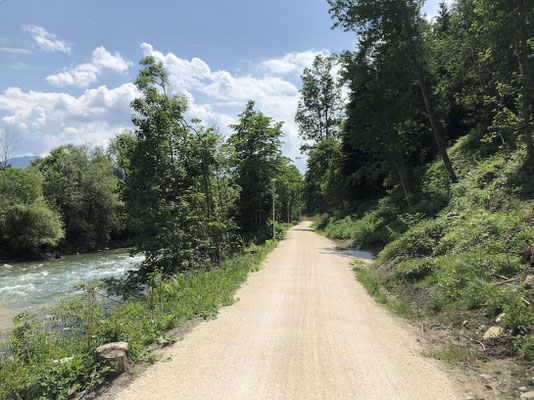 Radweg entlang der Brixentaler Ache